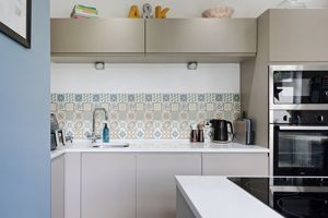 Furniss Avenue Dore